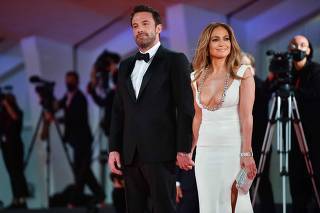 Jennifer Lopez files to divorce Ben Affleck: US media