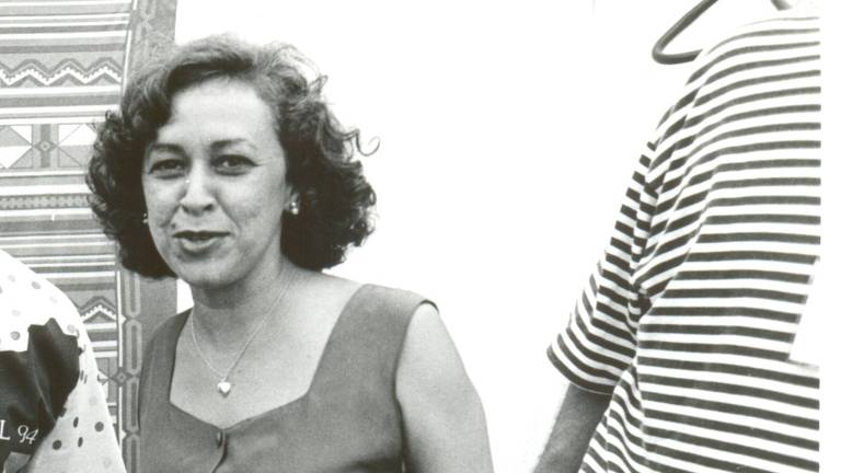 Ao sair da faculdade, migrou para a área de comunicação; sua primeira campanha política foi em 1992, quando ajudou Lídice, então no PSDB, a se tornar a primeira prefeita de Salvador