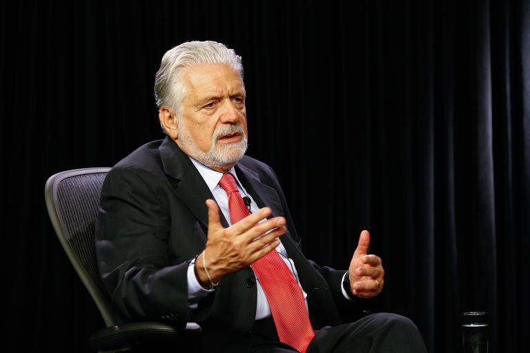 Em 2006, comandou a vitória de Jaques Wagner (PT) para o governo baiano; a campanha fez sucesso com a personagem Zete, dona de casa que criticava a "panelinha" de políticos do então PFL que se revezavam no Executivo do estado