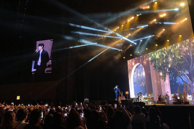 Apresetação do ator sul-coreano Jung Hae-in durante 039;fanmeeting039; em São Paulo