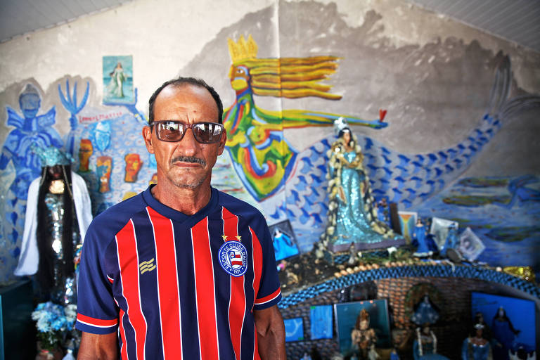 Retrato de Nilo Silva Garrido， 59 anos， 43 deles como pescador， está há 34 anos na Colônia de Pesca Z-1， no Rio Vermelho， em Salvador， principal detentora da Festa de Iemanjá， e barqueiro do evento 