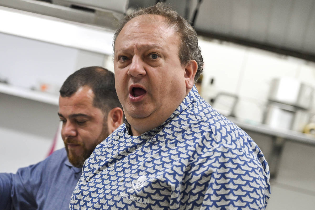 Band marca estreia de retorno do Pesadelo na Cozinha com Erick Jacquin; saiba mais