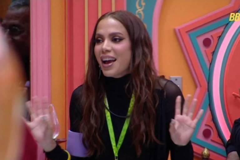 Anitta entra na casa do BBB 25