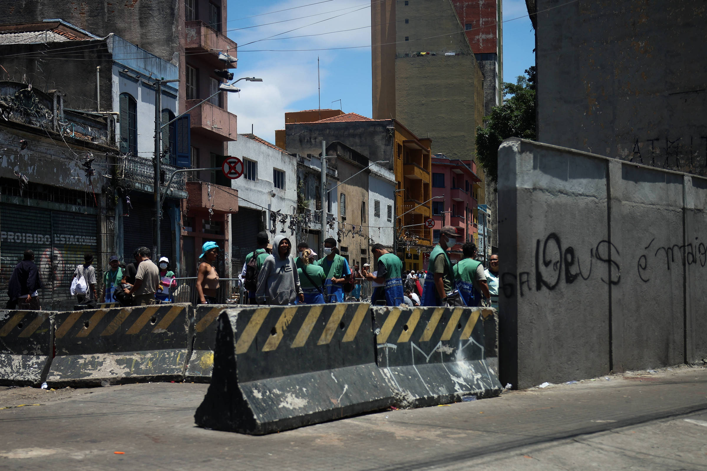 Moraes determina que Nunes dê explicações em 24 horas sobre muro construído na cracolândia