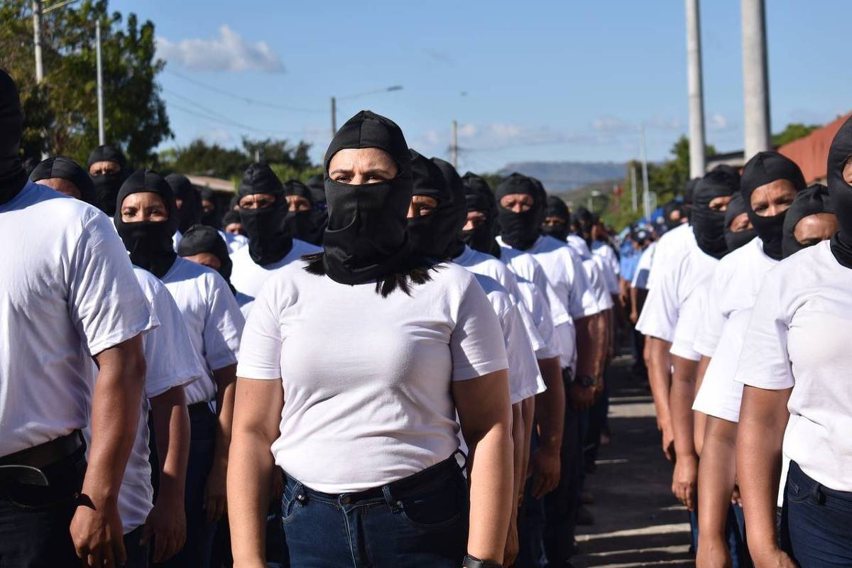 Nicarágua nomeia 2.500 civis encapuzados para 'polícia voluntária' da ditadura