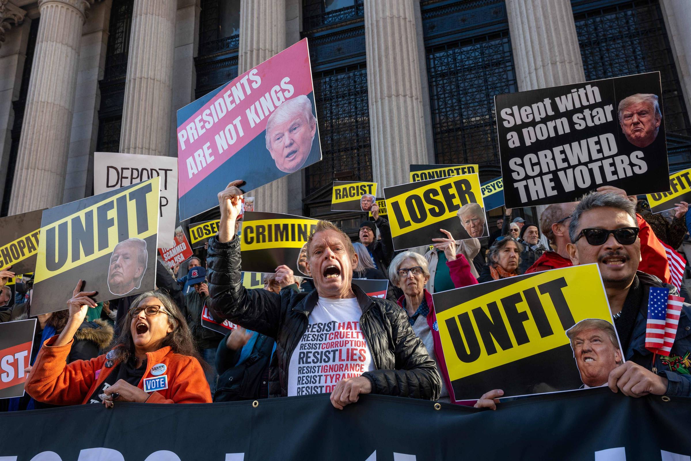 Posse de Trump ressalta necessidade de defesa dos direitos humanos