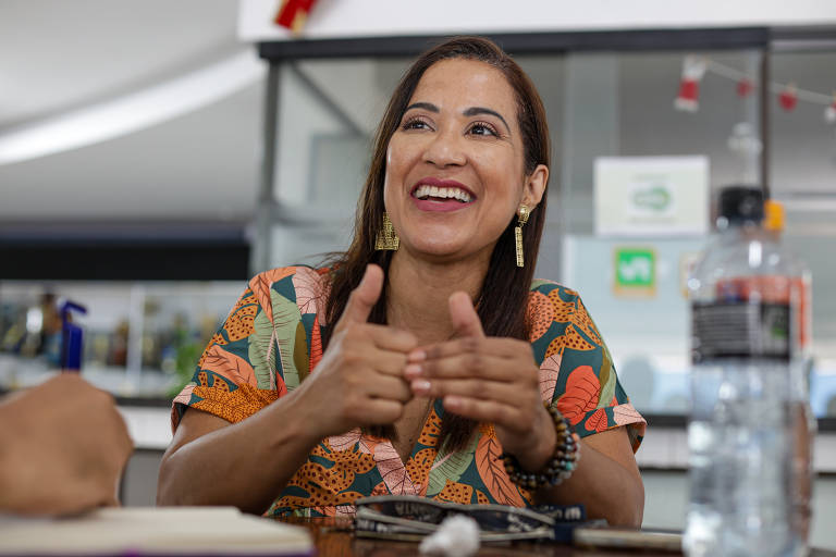 Ângela dos Santos Silva, 53, comprou apartamento em São Vicente, onde o preço do metro quadrado é pelo menos 30% menor que o de Santos.