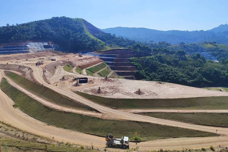 Aterro sanitário em Osasco， na Grande São Paulo