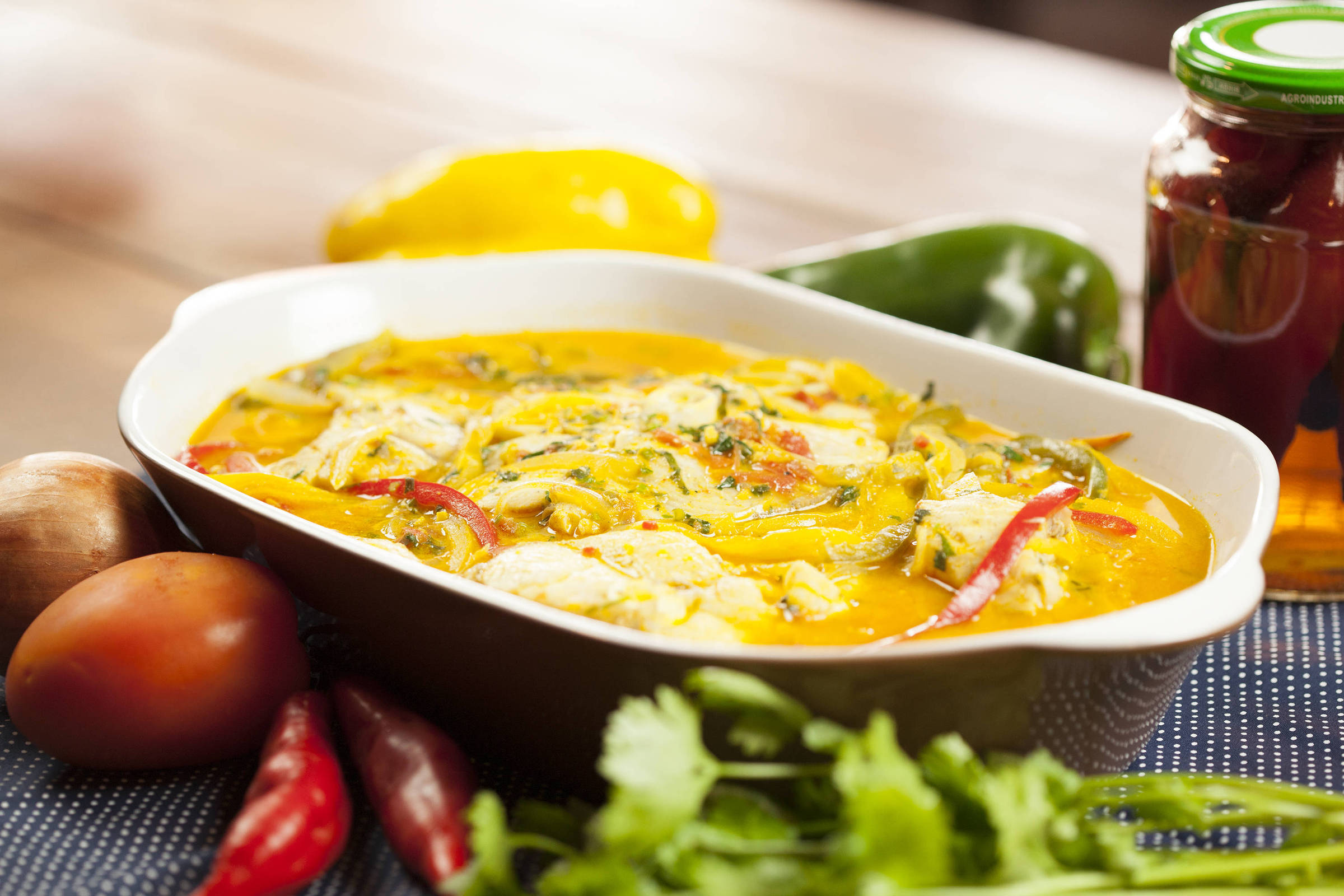 Veja uma receita fácil de moqueca que usa cação como ingrediente principal