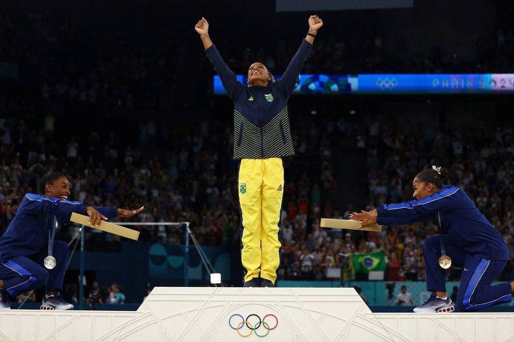 Rebeca Andrade: o abraço que fez a atleta de nervos de aço desistir de largar a ginástica