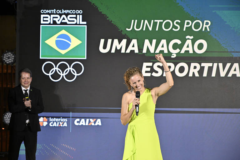 Yane Marques discursa durante evento do COB no Campo Olímpico de Golfe， no Rio de Janeiro