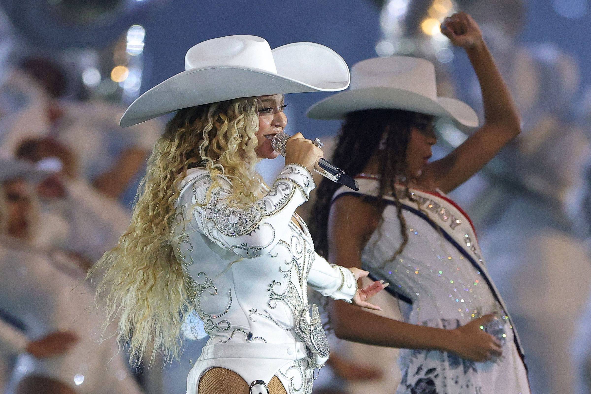 Beyoncé anuncia turnê de 'Cowboy Carter' e fãs pedem que ela venha ao Brasil