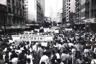 Caminhada em comemoracao soa 100 anos de abolicao
