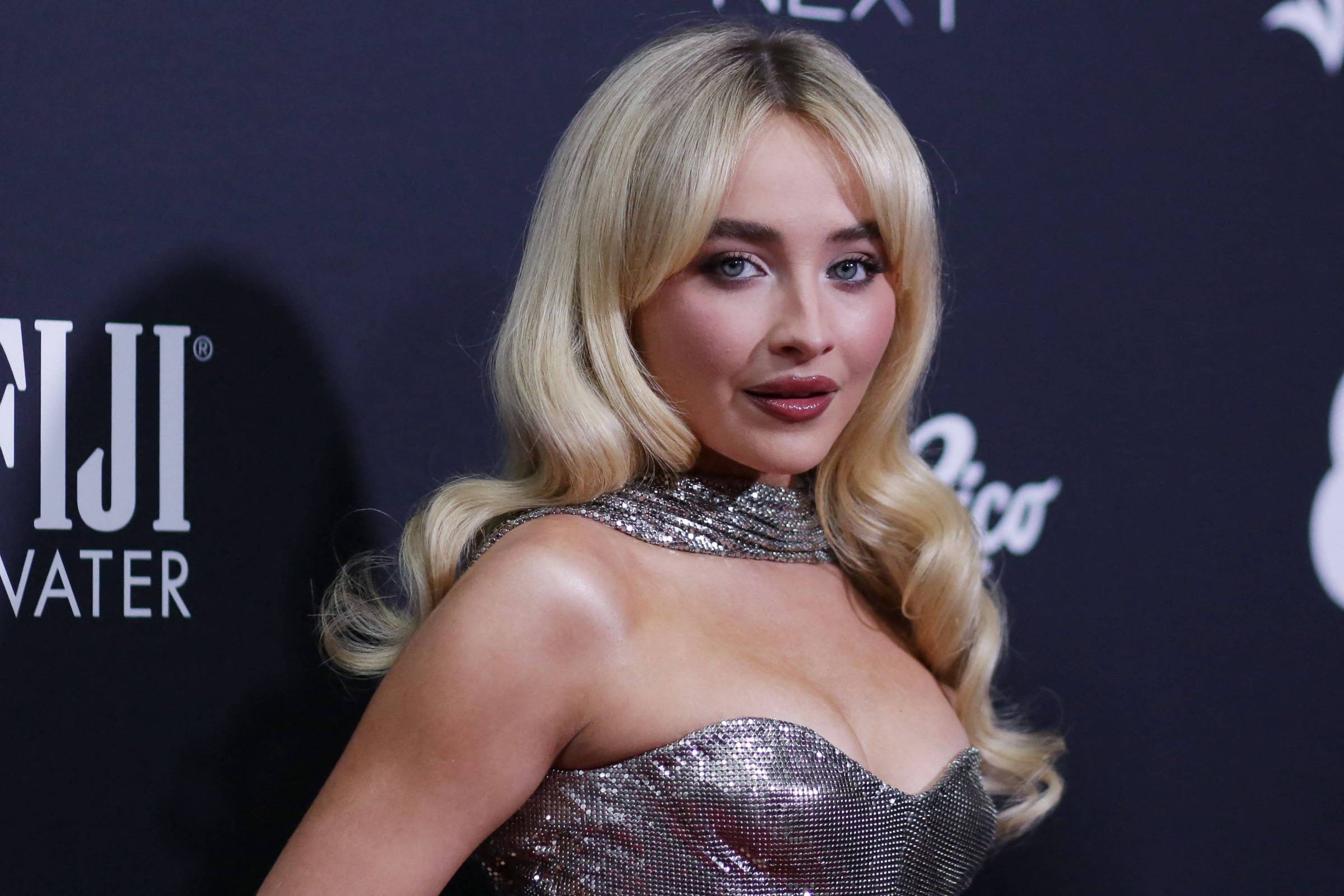 Sabrina Carpenter leva primeiro Grammy da carreira com 'Espresso'