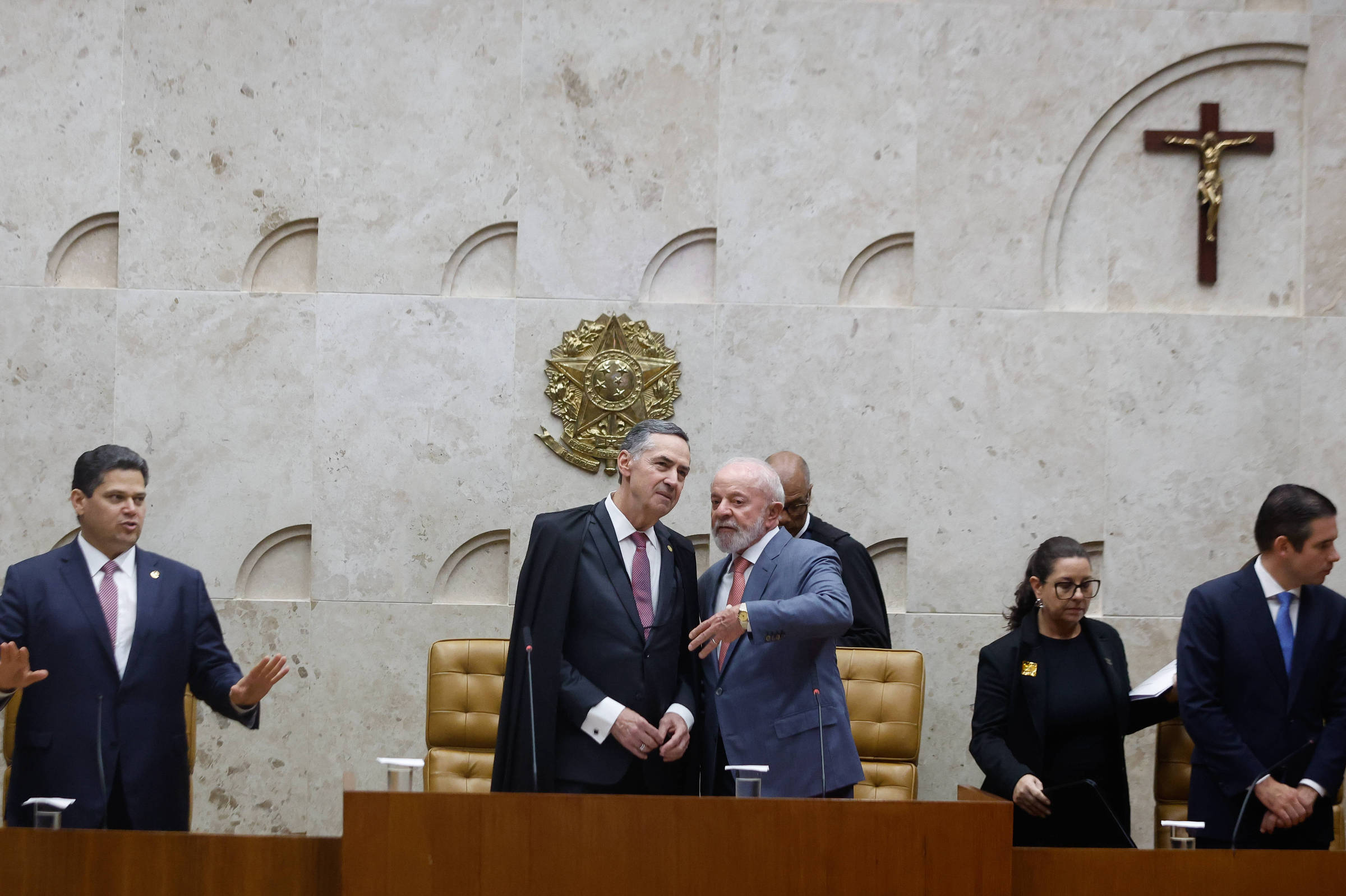 Cenas de Brasília: Lula, Alcolumbre e Hugo Motta vão à abertura do ano no Judiciário