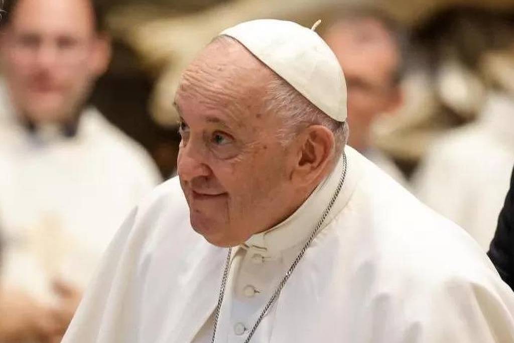 Papa Francisco amarra sua própria vida à dos imigrantes em biografia