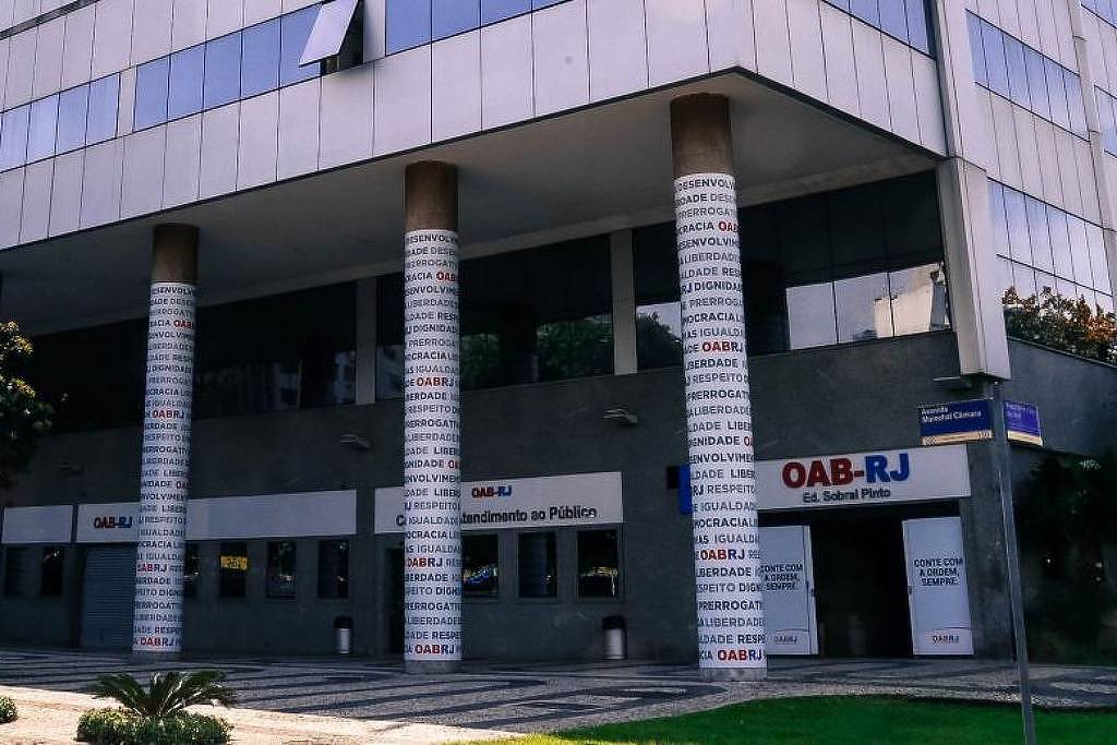 Demissão de 120 funcionários abre crise na OAB-RJ em início de mandato