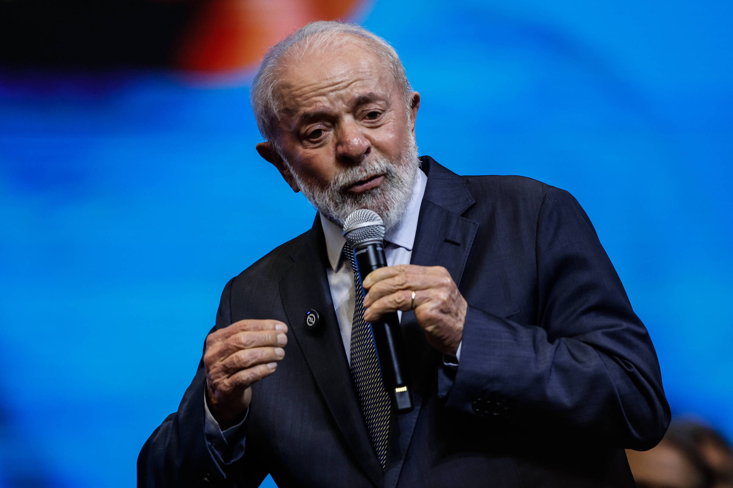 Lula afirma que Trump faz bravata e que EUA não podem ficar ameaçando todo o mundo