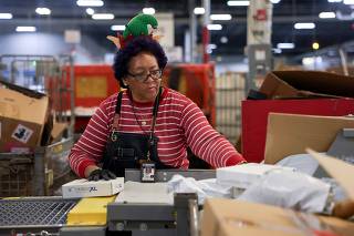 USPS Distribution Center In Miami Area Ramps Up Operations For The Holidays