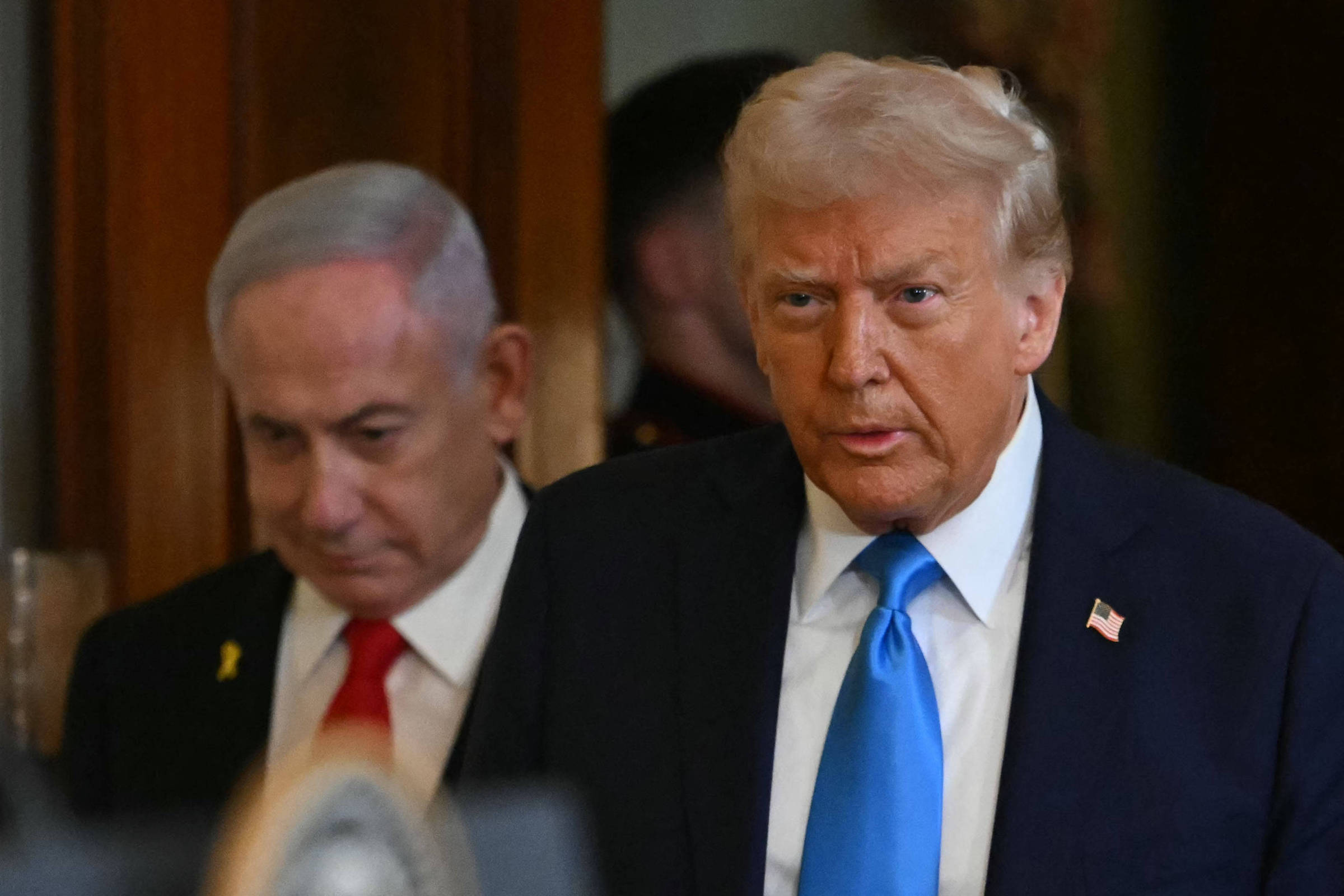 Proposta de Trump para Gaza se enquadra como crime de guerra no direito internacional