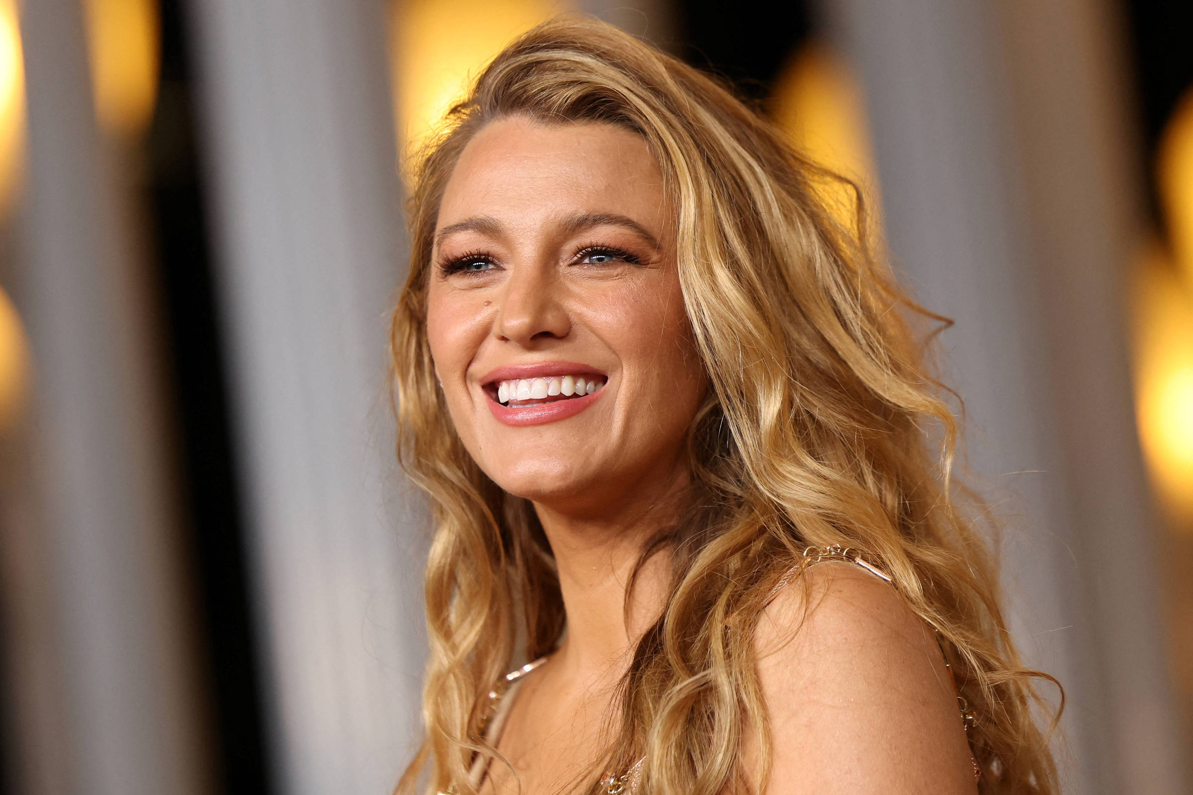 Blake Lively é processada por equipe de relações públicas que acusou em ação judicial