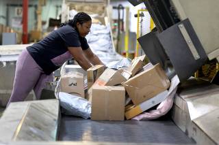USPS Distribution Center In Miami Area Ramps Up Operations For The Holidays