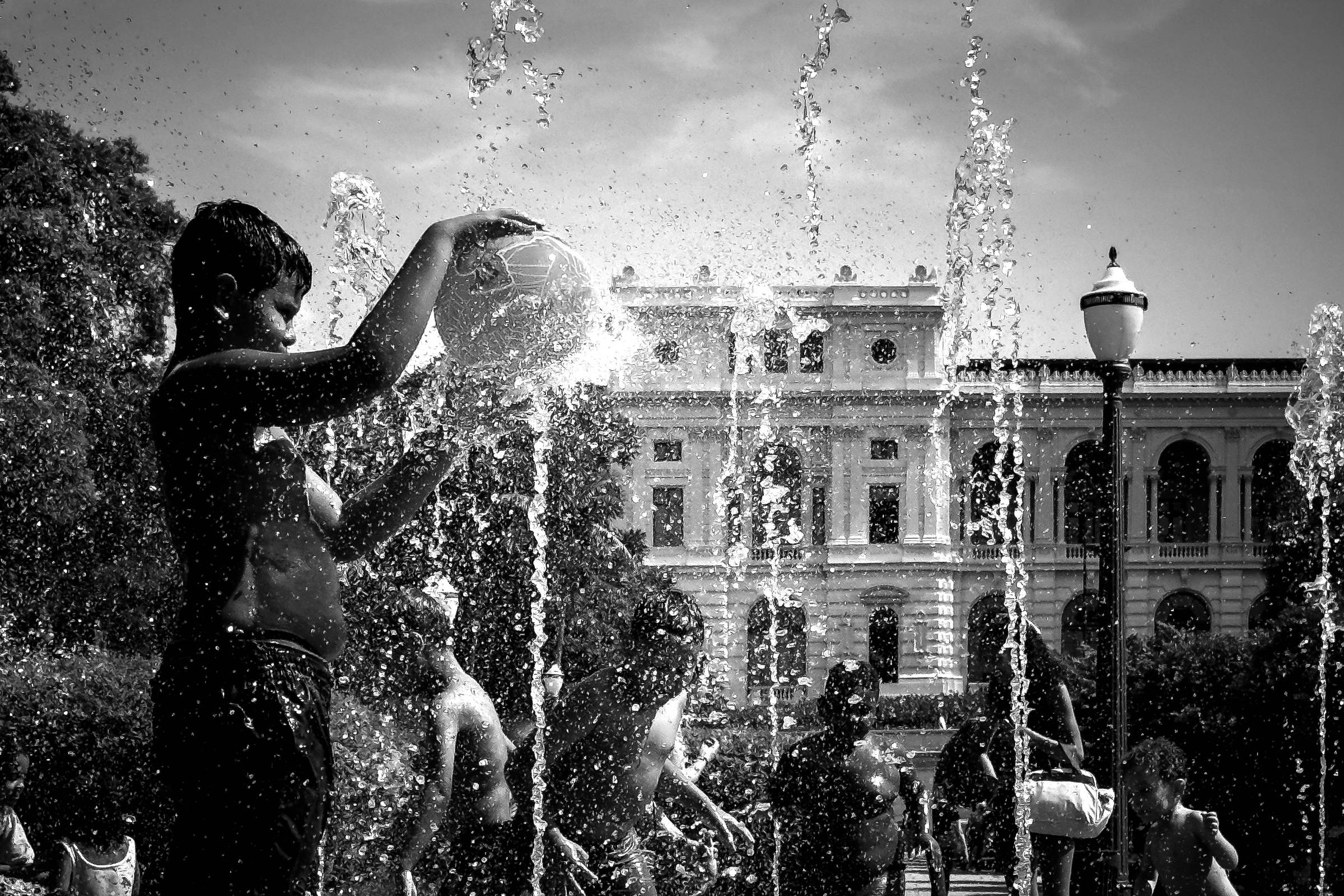 Janeiro quente surpreende La Niña e o mundo