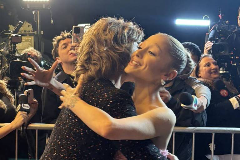 Fernanda Torres e Ariana Grande se encontram no Festival de Cinema de Santa Barbara， na Califórnia