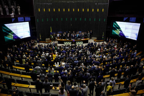 Senado planeja votar reforma que afrouxa fiscalização de partidos e altera regras de pesquisas