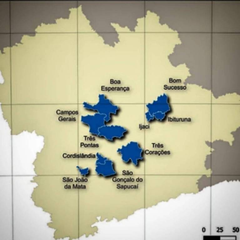 O mapa mostra a região central de Minas Gerais， destacando municípios como Campos Gerais， Três Pontas， Ibiá， Três Corações， São Gonçalo do Sapucaí， São João da Mata， Boa Esperança， Bom Sucesso e Ibituruna. Os municípios estão marcados em azul sobre um fundo amarelo claro.