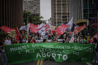 Ato pela descriminalização do aborto na avenida Paulista