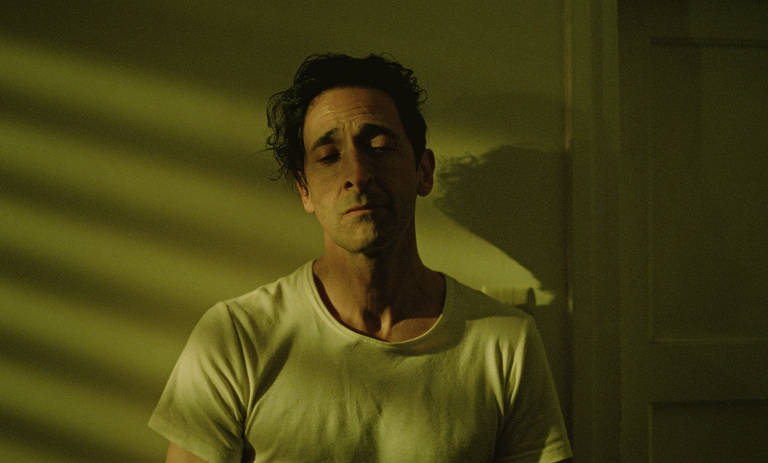 Cena do filme "O Brutalista", de Brady Corbet