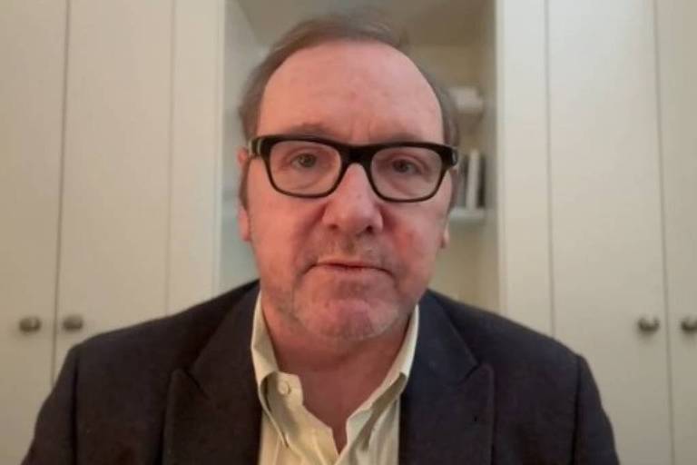 Kevin Spacey responde acusação de Guy Pierce
