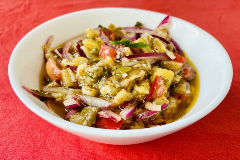 Patlican salatasi， salada turca de berinjela em receita de Marcos Nogueira