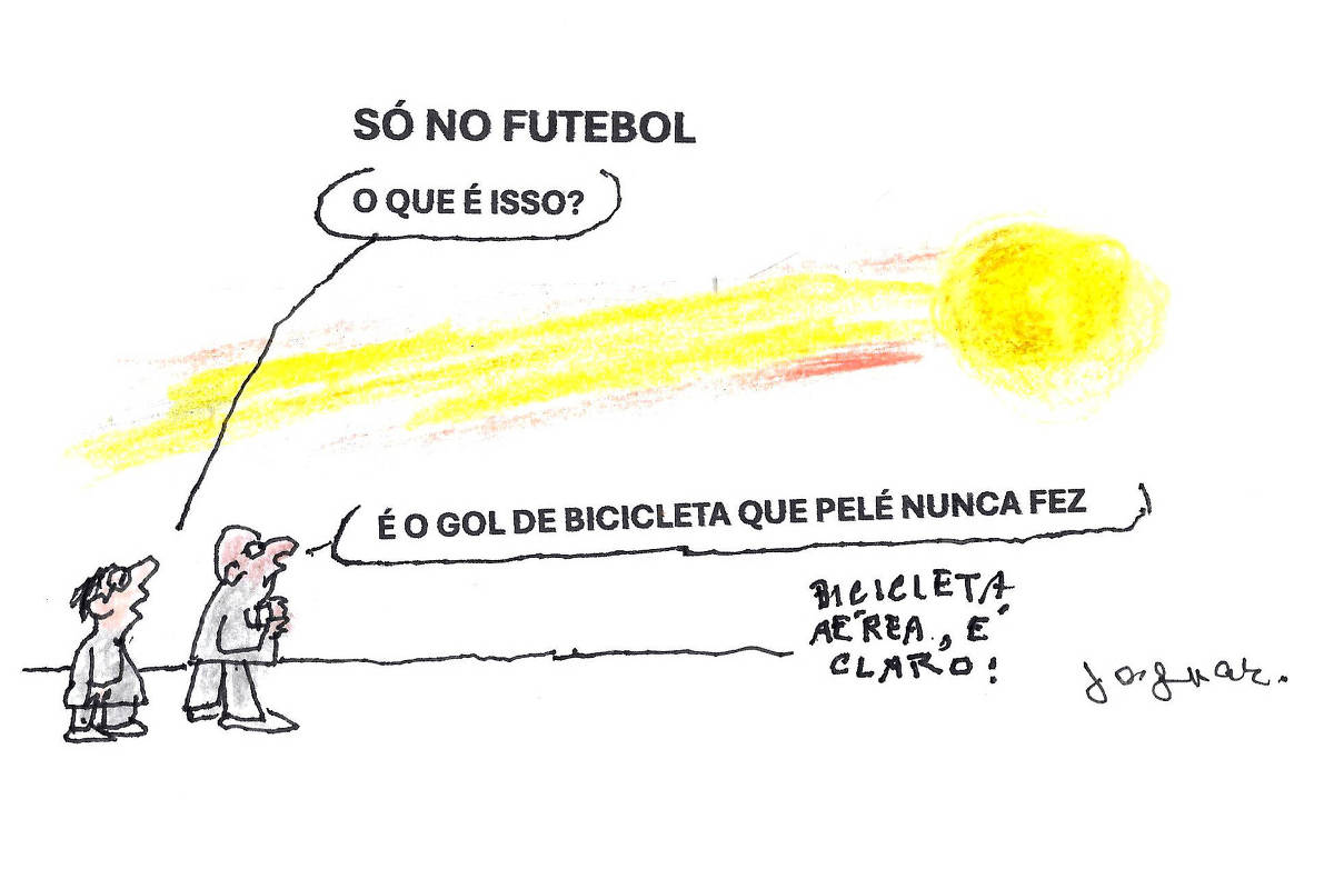 A imagem é uma charge que mostra duas pessoas conversando em um campo de futebol. Uma delas aponta para o céu, onde há um sol amarelo. O diálogo inclui a frase 'Só no futebol' e a pergunta 'O que é isso?', seguida pela resposta 'É o gol de bicicleta que Pelé nunca fez'.