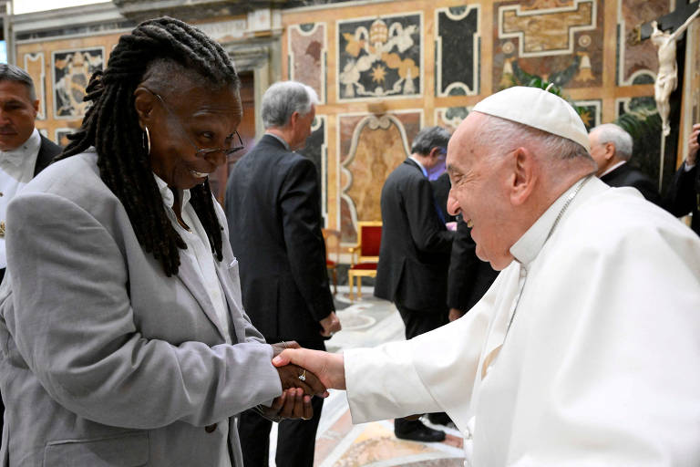 Whoopi Goldberg, Antonio Banderas, Tata Werneck e mais famosos lamentam morte do papa
