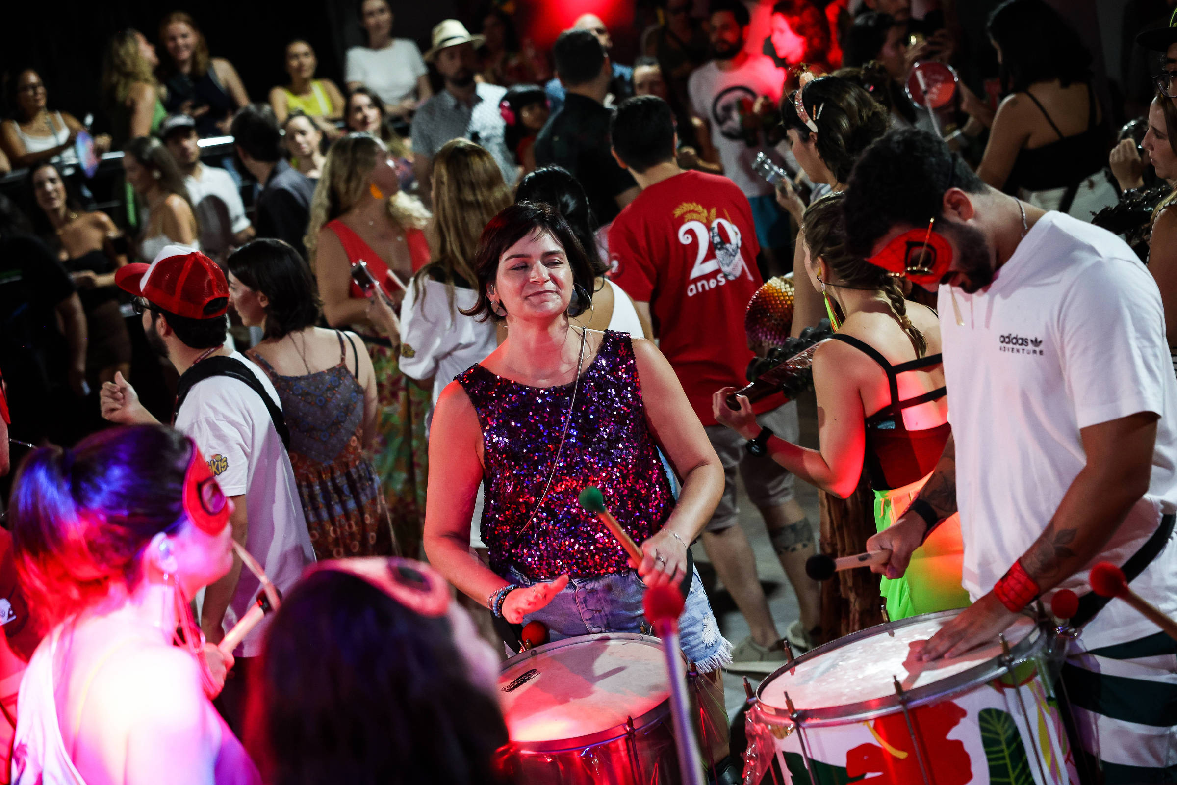 Luísa Sonza e Mariana Aydar agitam pré-Carnaval em SP; veja agenda