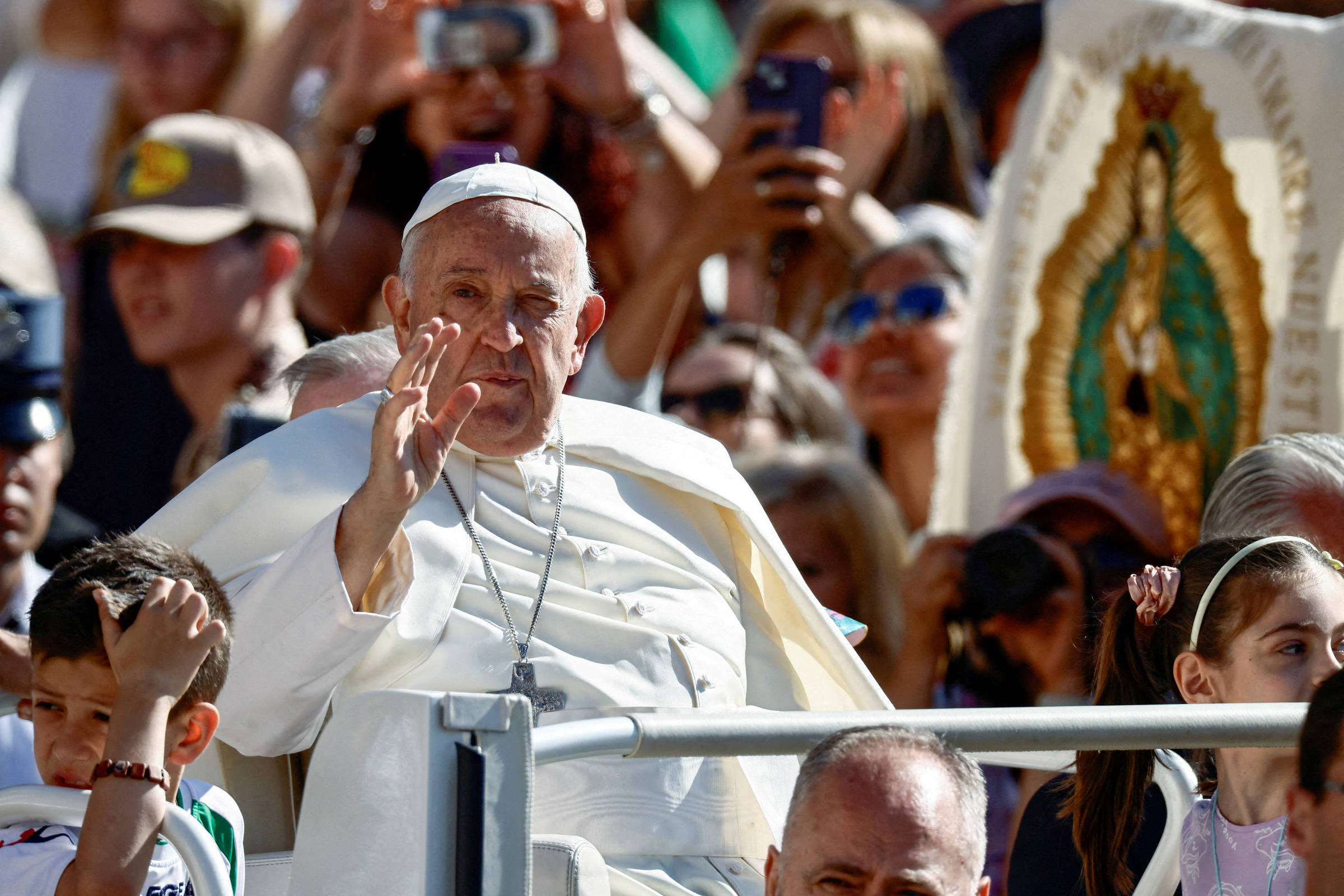 De papa-pastor a gayzista, evangélicos divergem sobre Francisco