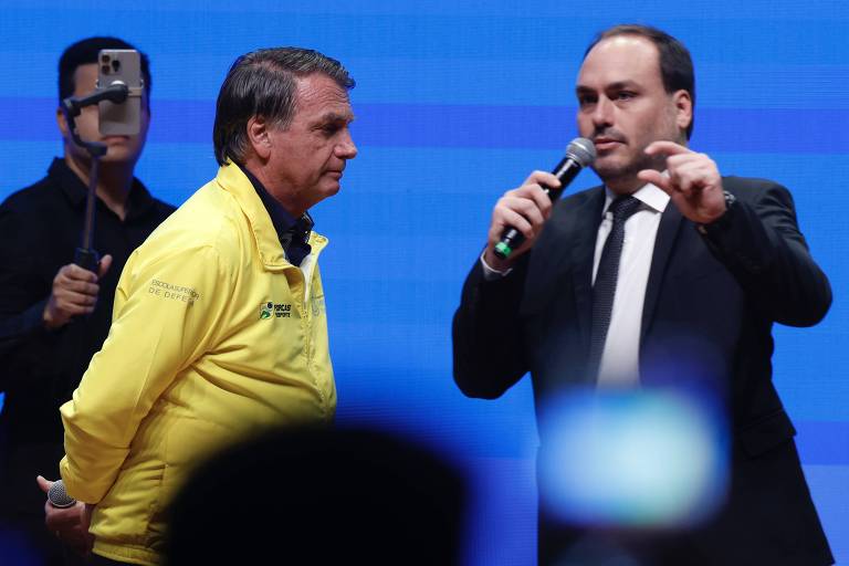 PF aponta Bolsonaro como 'centro decisório' e 'principal destinatário' de ações da 'Abin paralela'