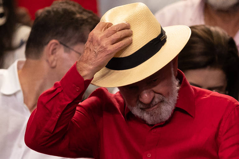 PT comemora os 45 anos de sua fundação num momento de profunda disputa interna sobre os rumos da sigla