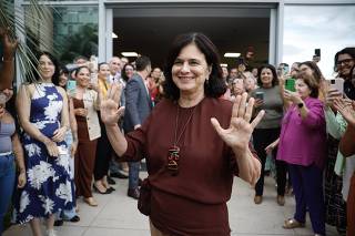 DESPEDIDA NÍSIA TRINDADE