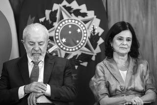 Lula acompanha Nísia Trindade em anúncio sobre vacinas da dengue, em Brasília