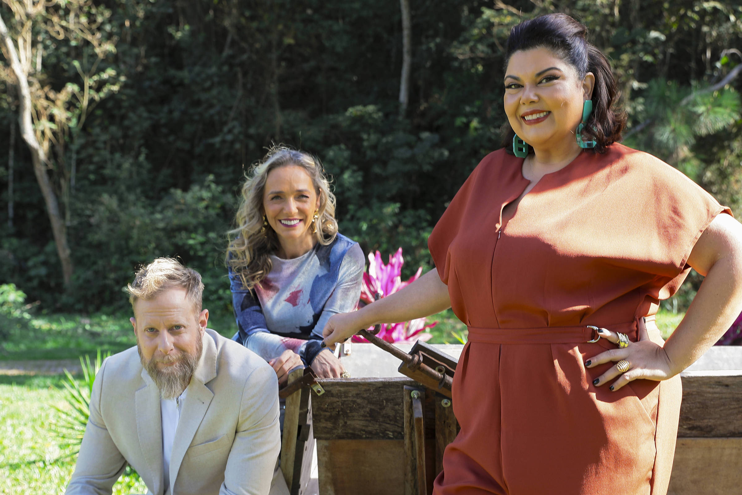 SBT dispensa Fabiana Karla, Carole Crema e André Mifano do Bake Off Brasil