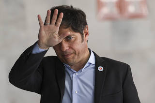 Brasília (DF), 13/08/2024 - O governador da província de Buenos Aires, Axel Kicillof, chega ao Palácio do Planalto para reunião com o presidente Luiz Inácio Lula da Silva. Foto: Marcelo Camargo/Agência Brasil