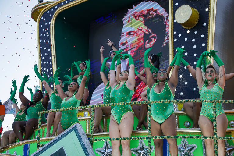 Última escola a desfilar na primeira noite do Carnaval de São Paulo, Camisa Verde e Branco homenageia Cazuza