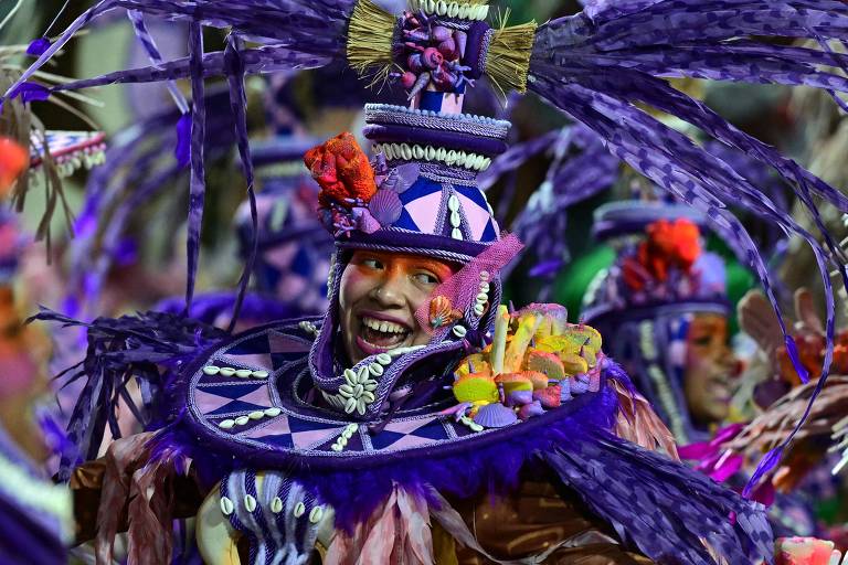 Veja imagens do primeiro dia de desfiles das Escolas de Samba do Rio de Janeiro - 2025