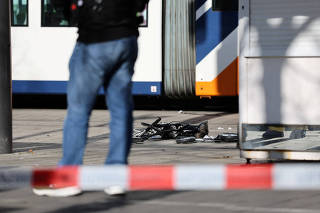 Car drives into crowd in German city of Mannheim