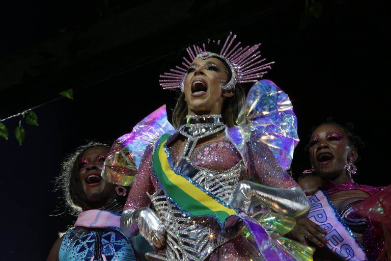 Veja imagens do terceiro dia de desfiles das Escolas de Samba do Rio de Janeiro - 2025