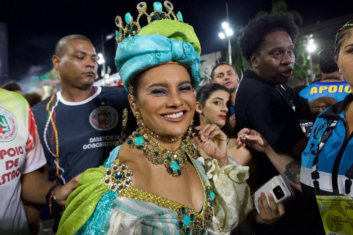 'Não existe Carnaval sem enredo afro', diz Dira Paes