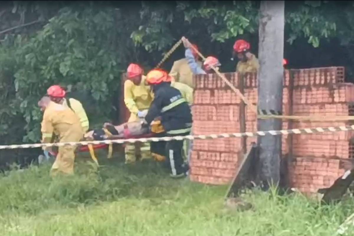 Jovem de 22 anos morre após casa desabar durante temporal no interior de SP